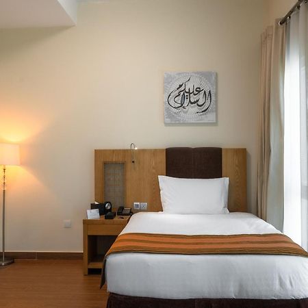 타마니 마리나 호텔 앤드 아파트먼트 두바이 외부 사진 A single room at the hotel