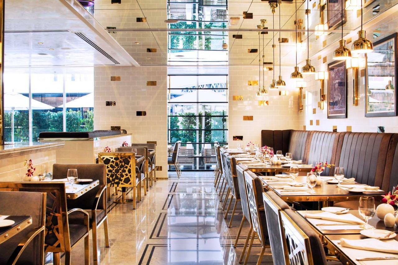 타마니 마리나 호텔 앤드 아파트먼트 두바이 외부 사진 Interior of the restaurant